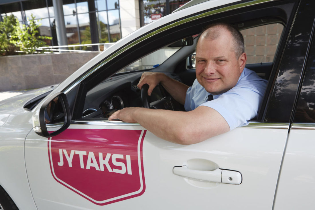 JYTAKSI Tilaa taksi Jyväskylä 0100 6900
